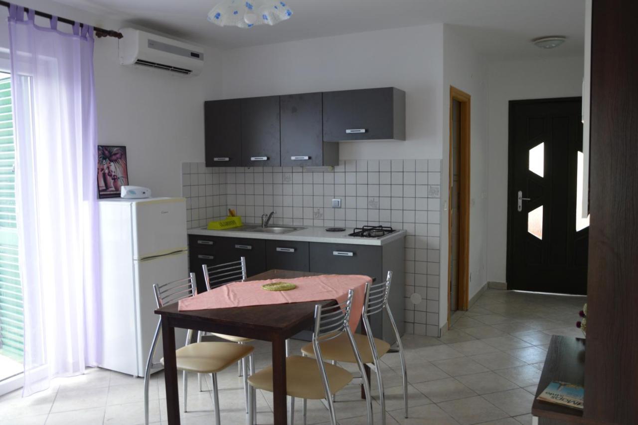 Apartments By The Sea Stara Novalja, Pag - 9396 Exterior foto